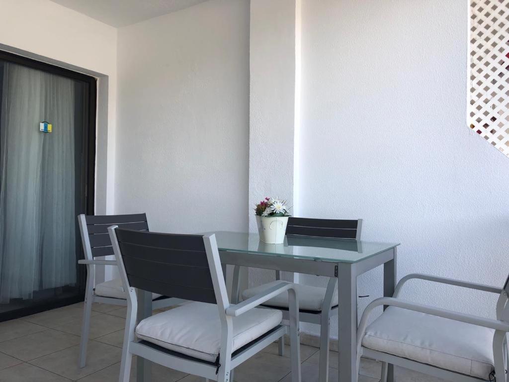 Seaview Oasis: Puerto Rico Apartment with Pool and Parking Exterior photo